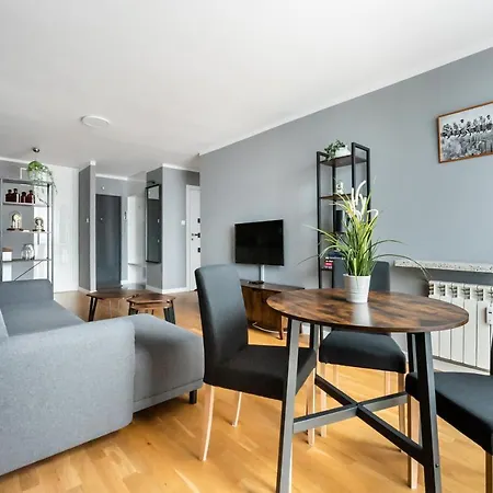 Apartment Hala Mirowska Modern